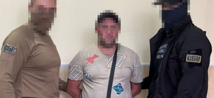 СБУ викрила “крота”, агента ФСБ, який працював на ремонтній базі ЗСУ у Донецькій області СБУ викрила “крота”, агента ФСБ, який працював на ремонтній базі ЗСУ у Донецькій області