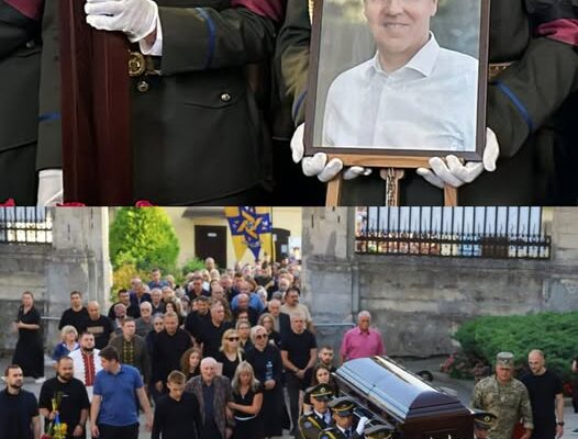 Хто їх туди впустив?.. Тільки подивіться, кого помітили на похороні Парубія. Не всі були взахваті! Хто їх туди впустив?.. Тільки подивіться, кого помітили на похороні Парубія. Не всі були взахваті!