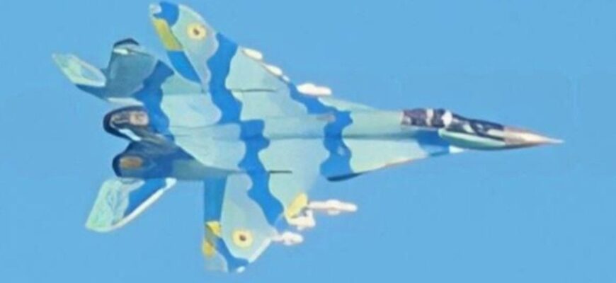 Азербайджанський винищувач міг відпрацювати за російськими окупантами: у ЗСУ помітили загадкове МіГ-29 Азербайджанський винищувач міг відпрацювати за російськими окупантами: у ЗСУ помітили загадкове МіГ-29