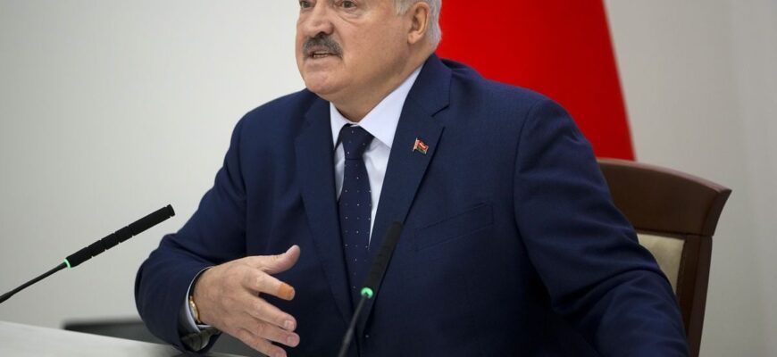 Лукашенко заявив, що вважав Зеленського своїм сuном — деталі Лукашенко заявив, що вважав Зеленського своїм сuном — деталі