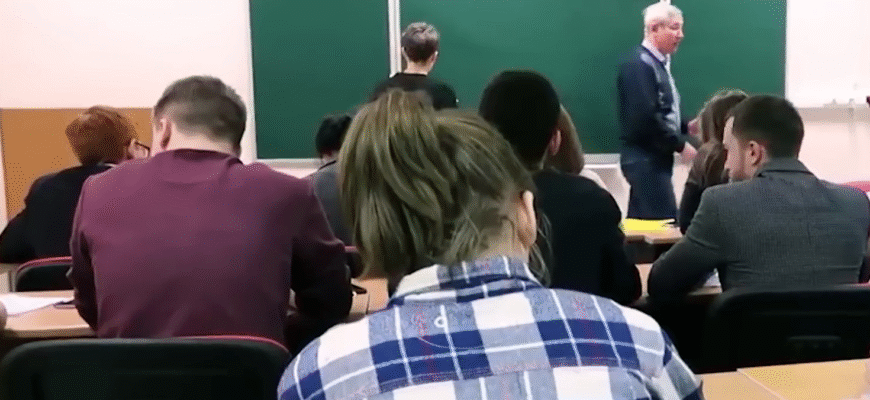 «Чи бачили одногрупники?» — у МОН розповіли, як виявляють студентів, які вступили до вишу задля уникнення мобілізації «Чи бачили одногрупники?» — у МОН розповіли, як виявляють студентів, які вступили до вишу задля уникнення мобілізації