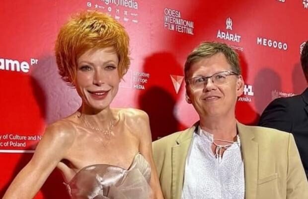 “Хоча ми разом вже сім років…”: Телеведуча Лебідь зізналася, чому не виходить заміж за депутата Розенка “Хоча ми разом вже сім років…”: Телеведуча Лебідь зізналася, чому не виходить заміж за депутата Розенка