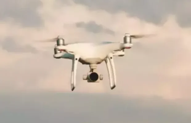 Польоти “НЛО” тривають: У Франції над військовою базою зафіксовано невідомі дрони Польоти “НЛО” тривають: У Франції над військовою базою зафіксовано невідомі дрони