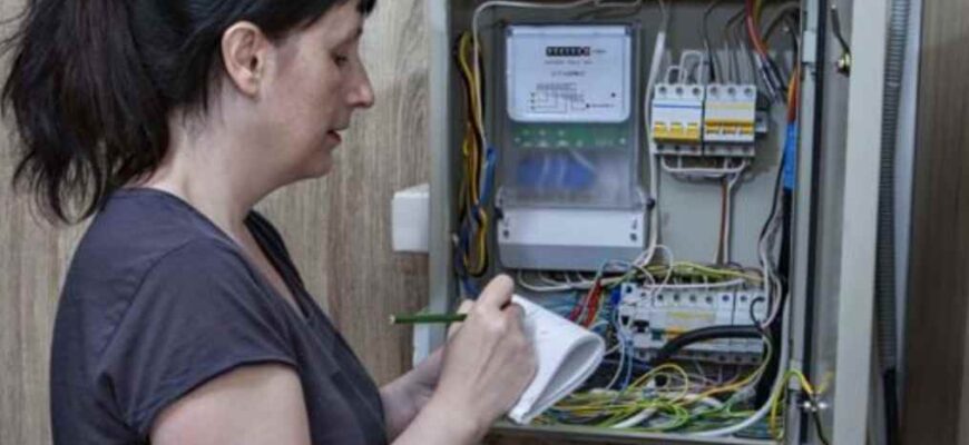 Озвучено тариф на світло в Україні з 1 жовтня: скільки коштуватиме 1 кВт*год Озвучено тариф на світло в Україні з 1 жовтня: скільки коштуватиме 1 кВт*год