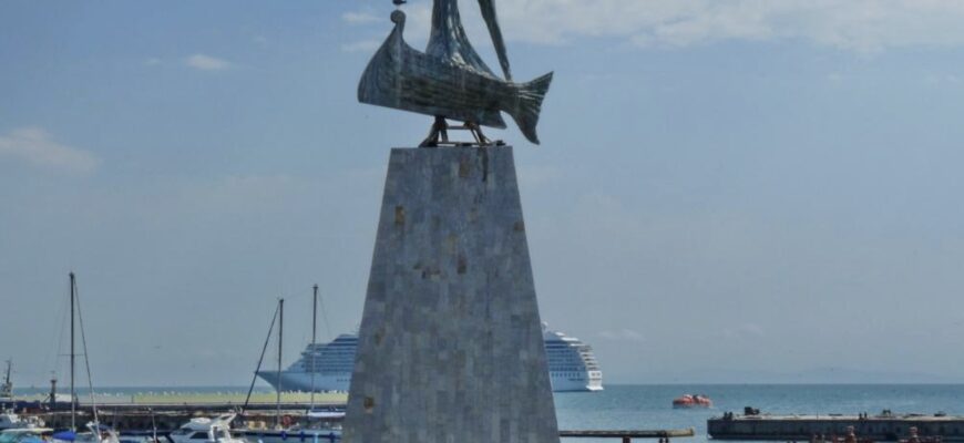 Ціни майже як в Україні: названо країну ЄС, де українці масово скуповують житло Ціни майже як в Україні: названо країну ЄС, де українці масово скуповують житло