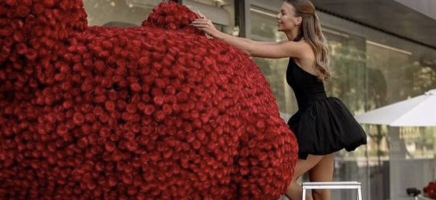 Троянди за пів мільйона: як подарунок, дорожчий за середній річний дохід українця, став символом марнотратства Троянди за пів мільйона: як подарунок, дорожчий за середній річний дохід українця, став символом марнотратства