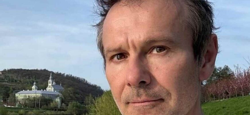 Святослав Вакарчук похрестив сина: хто куми і де відбулося таїнство (ексклюзив) Святослав Вакарчук похрестив сина: хто куми і де відбулося таїнство (ексклюзив)