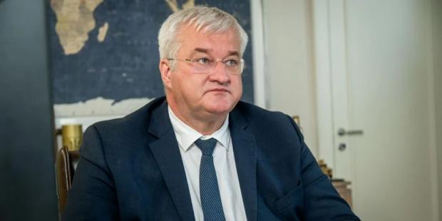 Сибіга “підловив” Орбана і Сіярто: скандал з угорськими дронами набирає обертів Сибіга “підловив” Орбана і Сіярто: скандал з угорськими дронами набирає обертів