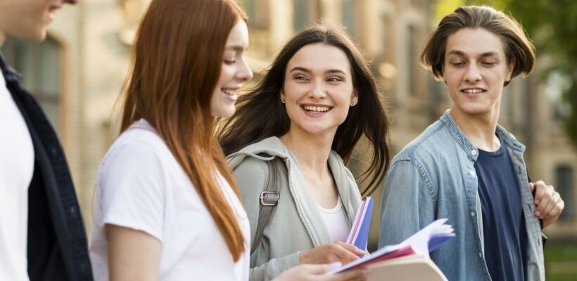 Аудиторії порожні: понад 300 вишів в Україні не набрали й тисячі студентів Аудиторії порожні: понад 300 вишів в Україні не набрали й тисячі студентів
