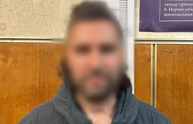 Водія Mercedes, який жорстоко побив велосипедиста в Києві, підзрюють у привласненні 25 млн грн для ЗСУ – журналіст Водія Mercedes, який жорстоко побив велосипедиста в Києві, підзрюють у привласненні 25 млн грн для ЗСУ – журналіст