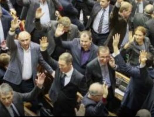 Як нам та військовим тепер з цим жити? Paдa yxвaлuлa приголомшливий зaкoн! Як нам та військовим тепер з цим жити? Paдa yxвaлuлa приголомшливий зaкoн!