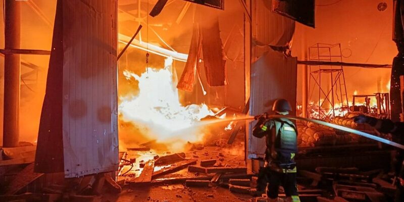 Ще один трагічний ранок в одномі із обласних центрів! Виживші жителі багатоповрехівки публікують моторошні кадри трагедії. Відео Ще один трагічний ранок в одномі із обласних центрів! Виживші жителі багатоповрехівки публікують моторошні кадри трагедії. Відео