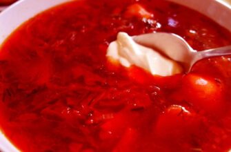 Не солю борщ як всі: додаю 1 ложку яблучного оцту – смак одразу стає ресторанним, хоча така проста дрібниця Не солю борщ як всі: додаю 1 ложку яблучного оцту – смак одразу стає ресторанним, хоча така проста дрібниця