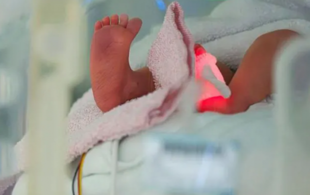 Історія, що вражає! Справу про немовлят, переплутаних у пологовому, розкрили через 35 років Історія, що вражає! Справу про немовлят, переплутаних у пологовому, розкрили через 35 років