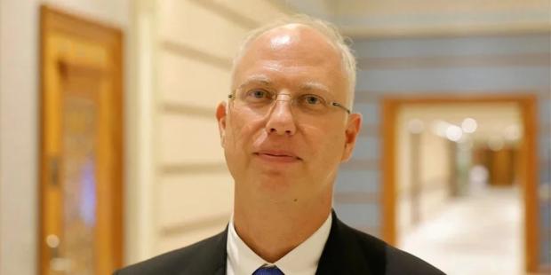Посланець Путіна Дмітрієв розповів американцям, що удари РФ по дитсадках в Україні були “нещасними випадками” Посланець Путіна Дмітрієв розповів американцям, що удари РФ по дитсадках в Україні були “нещасними випадками”