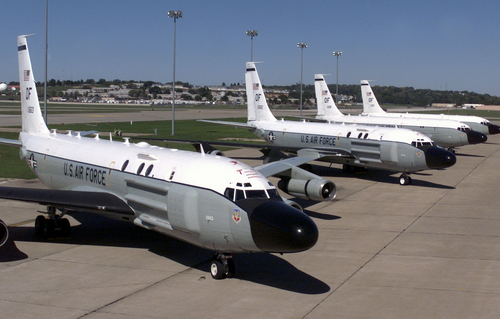 Щось готується? У небі над Росією помітили надсекретний літак-шпигун США, – Daily Mail Щось готується? У небі над Росією помітили надсекретний літак-шпигун США, – Daily Mail