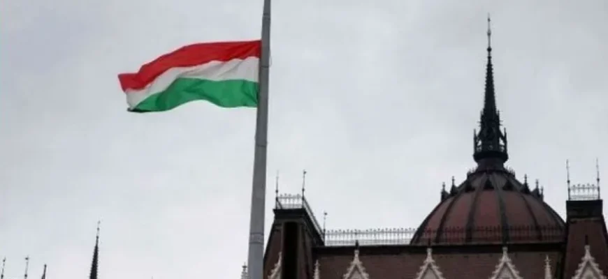 Угорщина блокує український агроімпорт і скаржиться на «військовий психоз Брюсселя» Угорщина блокує український агроімпорт і скаржиться на «військовий психоз Брюсселя»