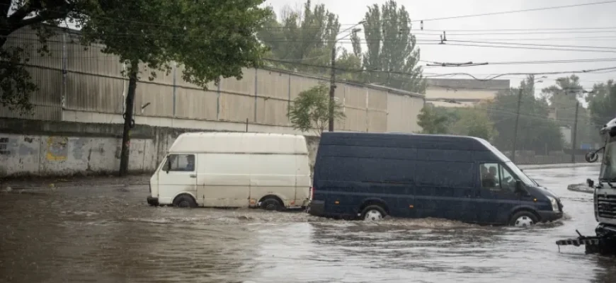 В Одесі через негоду загинула сім’я з п’яти осіб, серед них восьмирічна дівчинка. ФОТО В Одесі через негоду загинула сім’я з п’яти осіб, серед них восьмирічна дівчинка. ФОТО