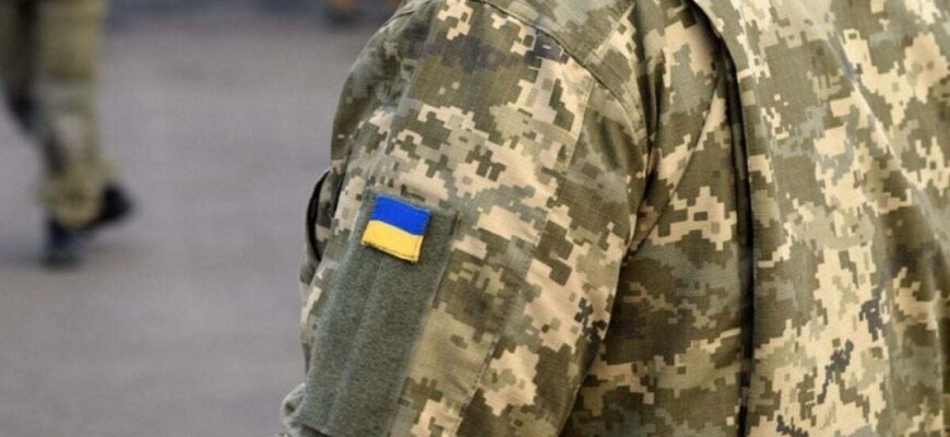 В Україні вже сотні тисяч у СЗЧ: військовий назвав єдиний шлях, який врятує ситуацію В Україні вже сотні тисяч у СЗЧ: військовий назвав єдиний шлях, який врятує ситуацію