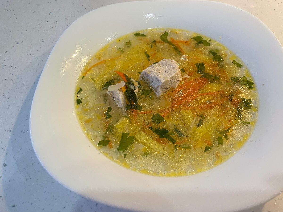 Господині розповіли, який інгредієнт краще класти в суп за 5 хв до готовності