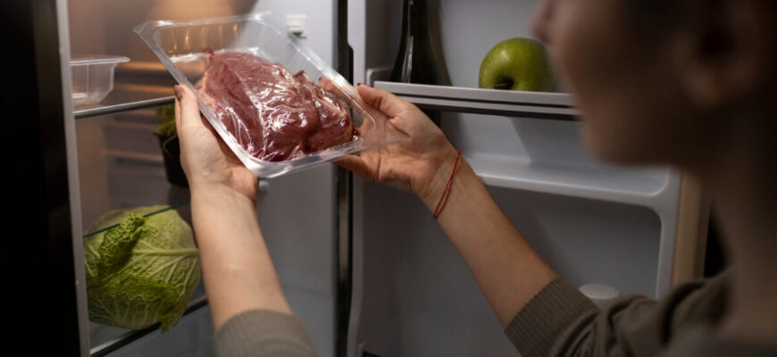 За скільки годин без світла починає псуватись їжа в холодильнику: менше 10, але більше 2-х За скільки годин без світла починає псуватись їжа в холодильнику: менше 10, але більше 2-х