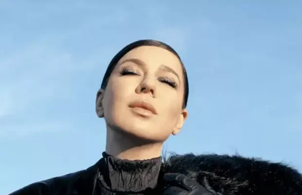 Не хоче “засмучувати” росіян?: Співачка Йолка викинула зі свого хіта згадку про Україну (відео) Не хоче “засмучувати” росіян?: Співачка Йолка викинула зі свого хіта згадку про Україну (відео)