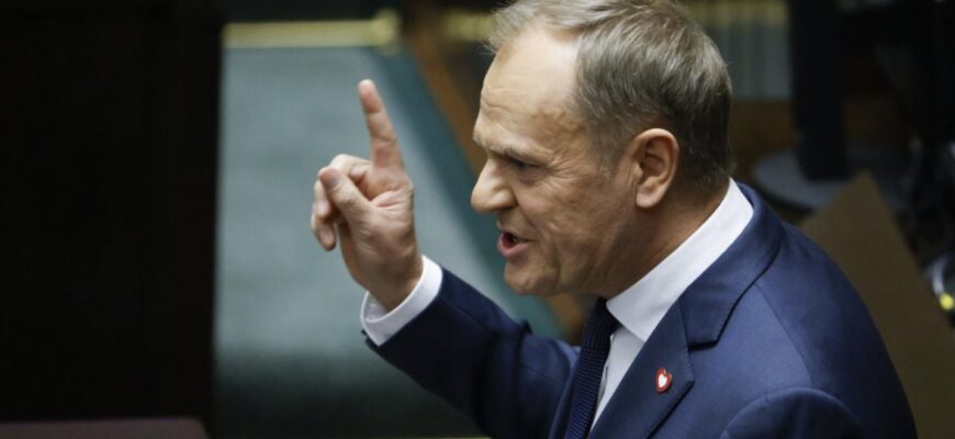 Корупційний скандал: Туск заявив, що попереджав Зеленського Корупційний скандал: Туск заявив, що попереджав Зеленського