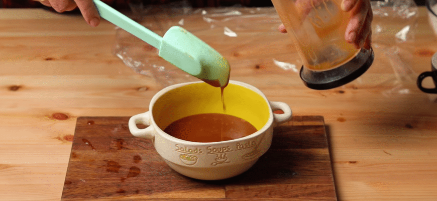 Смак дитинства повертається! Горішки з карамеллю за рецептом 1968 року – так готували вдома Смак дитинства повертається! Горішки з карамеллю за рецептом 1968 року – так готували вдома