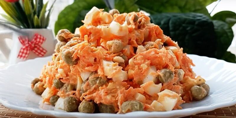 Відварюємо 3 яйця і готуємо смачний салат за 5 хвилин (РЕЦЕПТ) Відварюємо 3 яйця і готуємо смачний салат за 5 хвилин (РЕЦЕПТ)