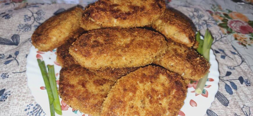 100 мл у фарш для котлет, але не води – і структура стає пухкою: смачний секрет бабусі, який працює завжди 100 мл у фарш для котлет, але не води – і структура стає пухкою: смачний секрет бабусі, який працює завжди