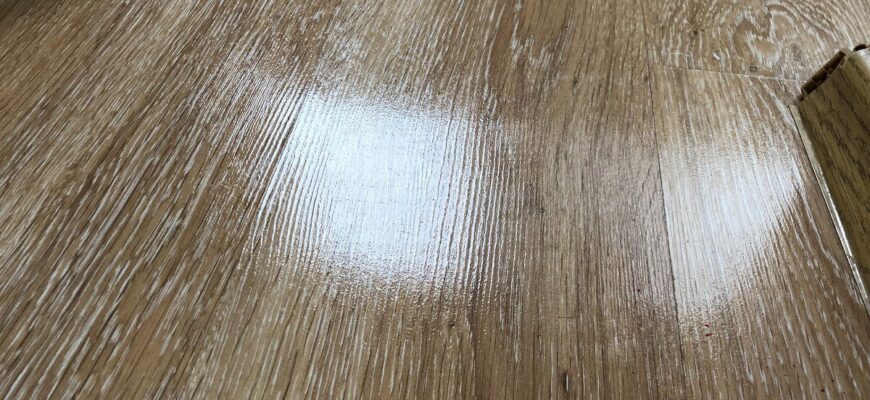 Перед миттям підлоги завжди додаю у воду 1 ложку цього засобу: пил не сідає тижнями, ні влітку, ні взимку Перед миттям підлоги завжди додаю у воду 1 ложку цього засобу: пил не сідає тижнями, ні влітку, ні взимку