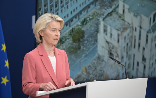 Фон дер Ляєн: Саміт ЄС вирішить, який з двох варіантів фінансування України обрати Фон дер Ляєн: Саміт ЄС вирішить, який з двох варіантів фінансування України обрати