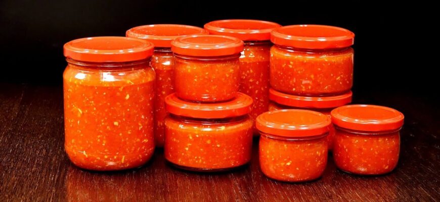 Домашня аджика стоїть аж до самого літа і без холодильника: я варю її за старим сільським рецептом Домашня аджика стоїть аж до самого літа і без холодильника: я варю її за старим сільським рецептом