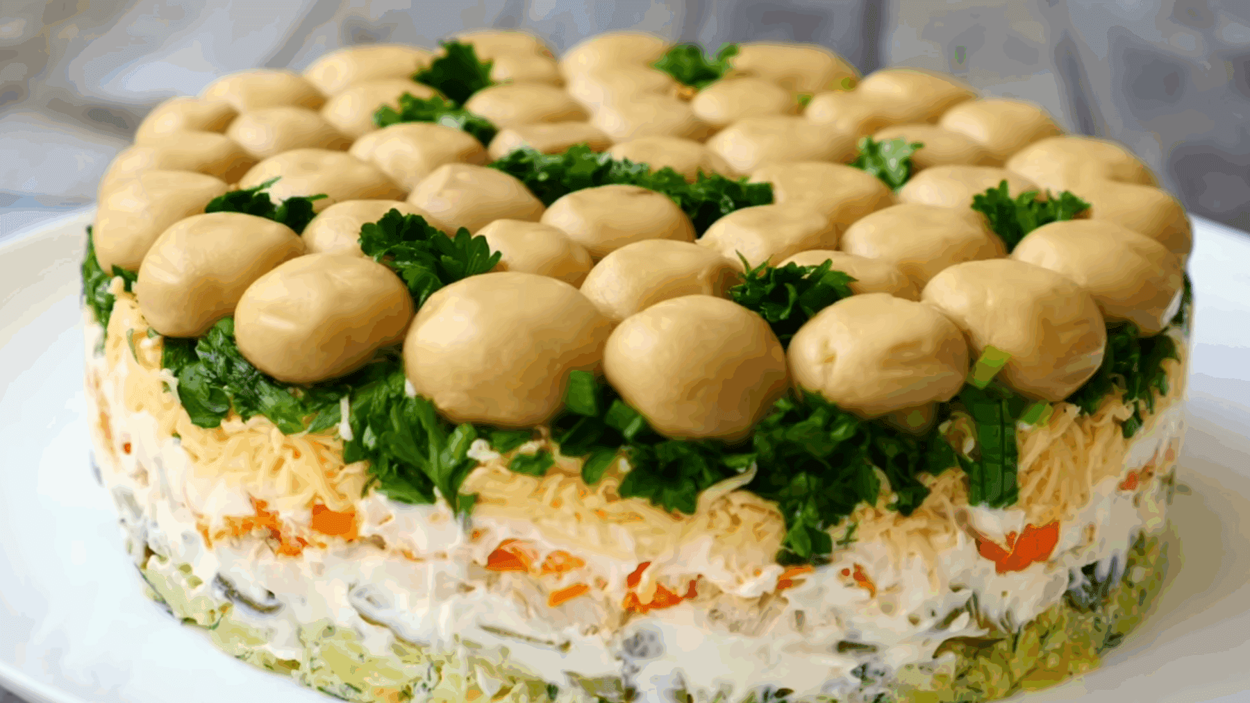 Кулінари розсекретили рецепт оригінального салату на новорічні свята