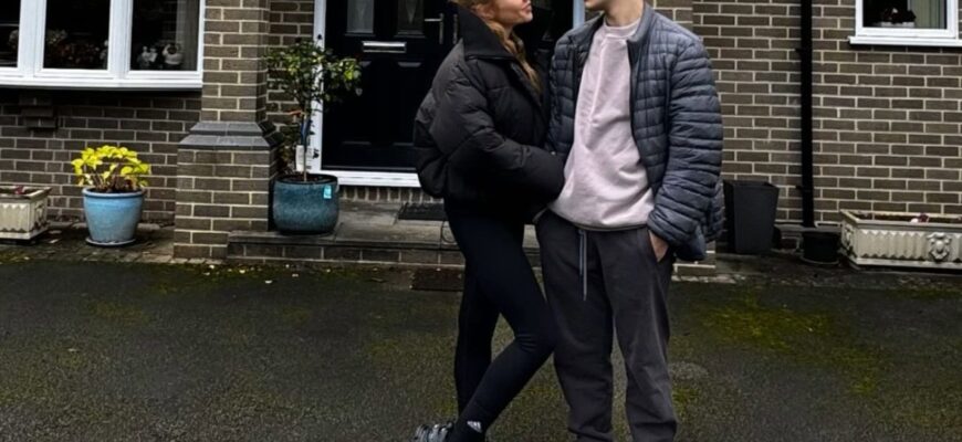 17-річний син Тіни Кароль повернувся в Україну і зупинив її концерт: у залі стояв крик 17-річний син Тіни Кароль повернувся в Україну і зупинив її концерт: у залі стояв крик