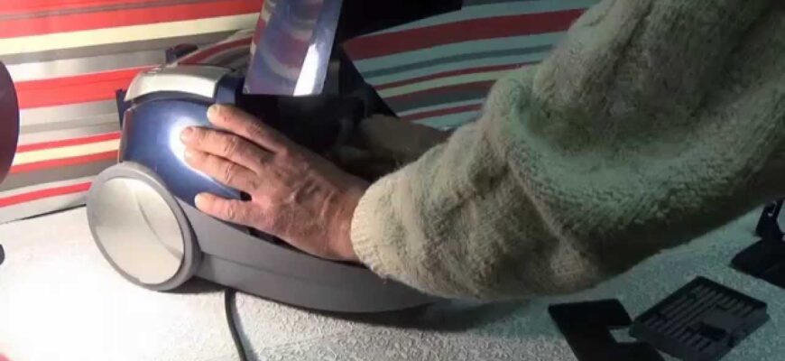 Повернула потужність пилососу, який вже “на ладан дихає”: дізналася 1 хитрий лайфхак від сусіда-майстра Повернула потужність пилососу, який вже “на ладан дихає”: дізналася 1 хитрий лайфхак від сусіда-майстра