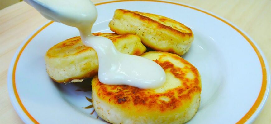 Секрет моїх ідеальних сирників, які не розлазяться: ніколи не кладу багато борошна, і даю тісту відпочити Секрет моїх ідеальних сирників, які не розлазяться: ніколи не кладу багато борошна, і даю тісту відпочити