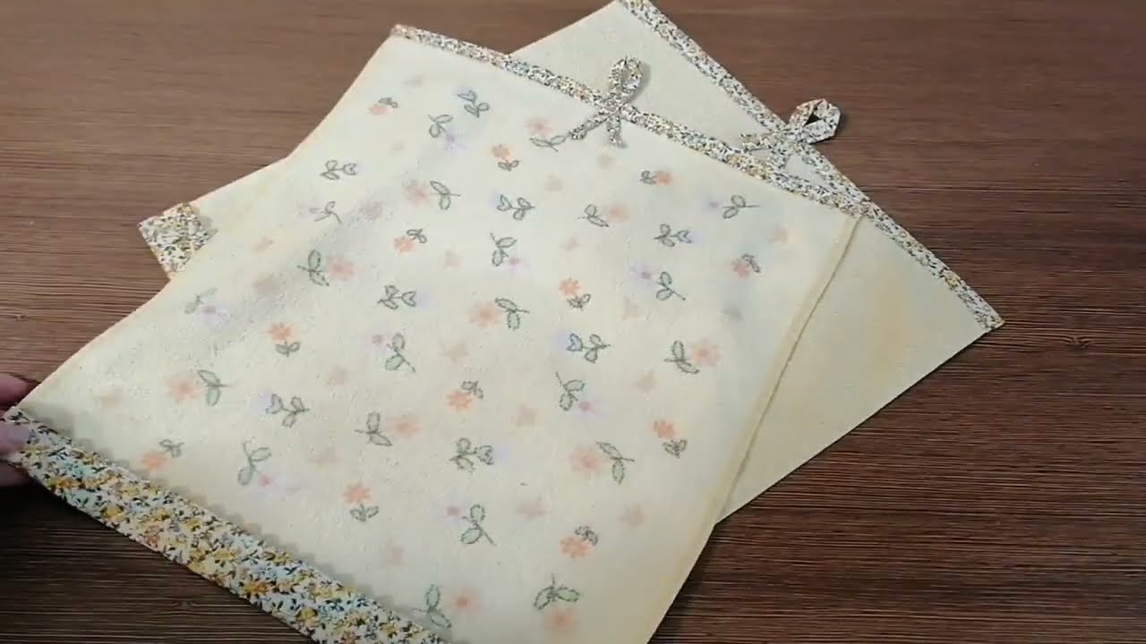 Господині розповіли, як легко почистити заляпані кухонні рушники без прання