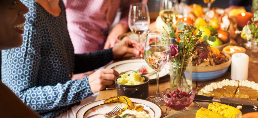 На Різдво завжди стелю скатертину на стіл правилом бабусі з села: запускаю в дім позитивну енергетику На Різдво завжди стелю скатертину на стіл правилом бабусі з села: запускаю в дім позитивну енергетику