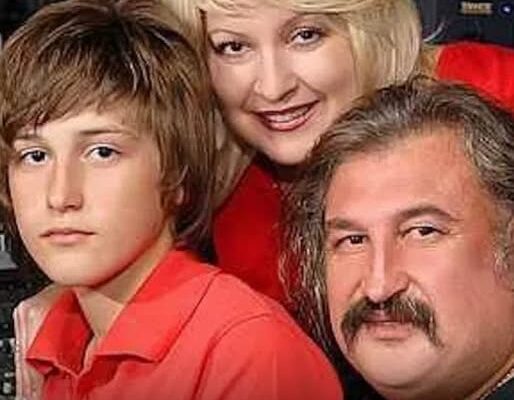 Таємниця Галини Гіги: Чому дружина Степана понад 20 років уникала камер та перебувала в тіні Таємниця Галини Гіги: Чому дружина Степана понад 20 років уникала камер та перебувала в тіні