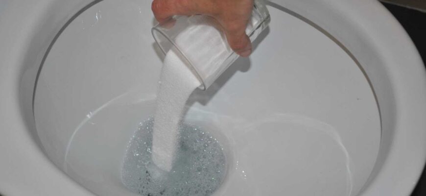 Якщо будете змивати “це” в каналізацію — сантехнік надає “по шапці”: 5 речей, які не можна кидати в унітаз Якщо будете змивати “це” в каналізацію — сантехнік надає “по шапці”: 5 речей, які не можна кидати в унітаз