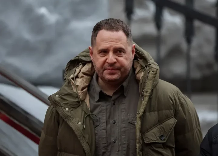 Андрій Єрмак після звільнення та обшуків заявив, що йде на фронт: «Я – чесна та порядна людина» 5 Андрій Єрмак