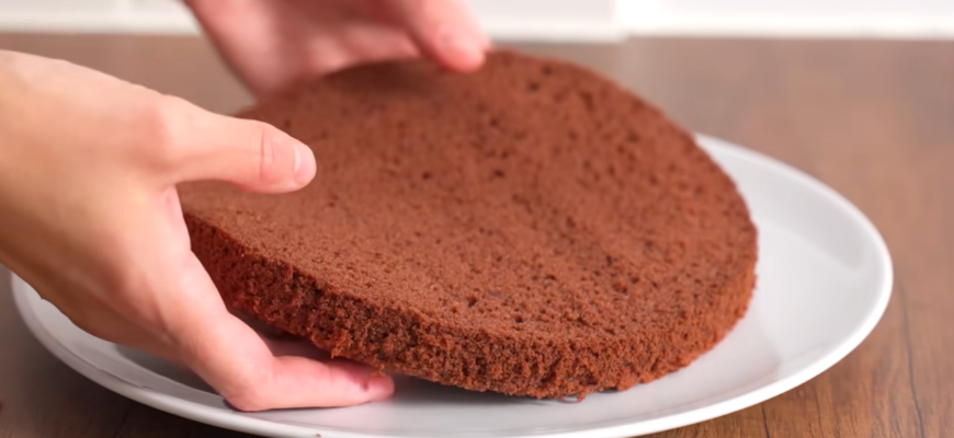 Цілий рік чекаю зими, щоб приготувати цей торт “Лише для своїх”: яка смачна начинка і крем Цілий рік чекаю зими, щоб приготувати цей торт “Лише для своїх”: яка смачна начинка і крем