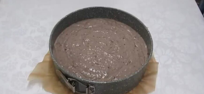 Всього 1 склянка кефіру і варення: заливний пиріг “Бідний студент” — солоденьке до чаю Всього 1 склянка кефіру і варення: заливний пиріг “Бідний студент” — солоденьке до чаю