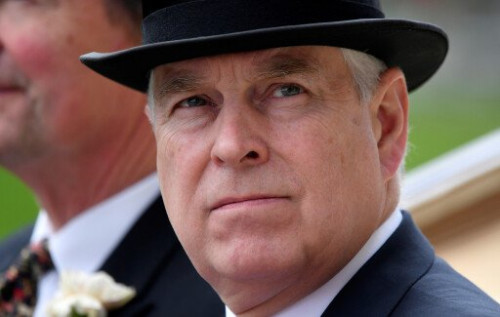 Британська поліція звернеться до ФБР за даними щодо вечірок за участю брата короля Чарльза Британська поліція звернеться до ФБР за даними щодо вечірок за участю брата короля Чарльза