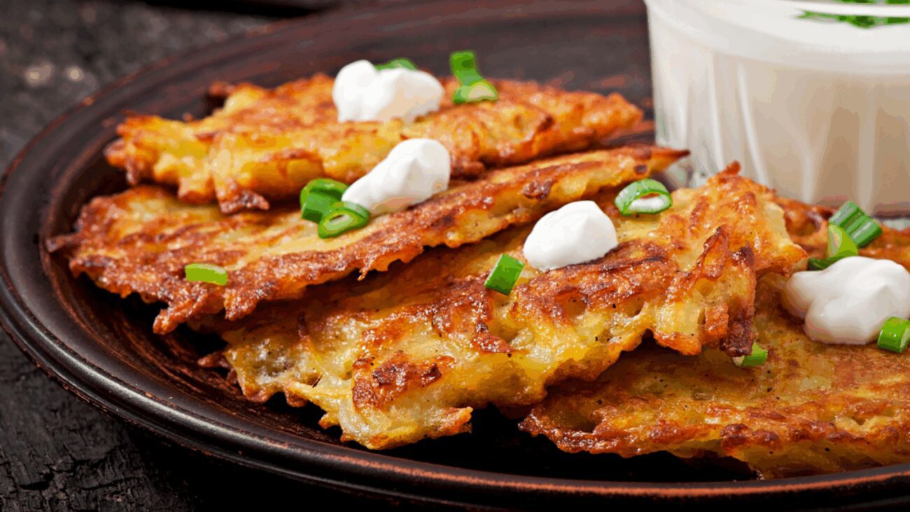 Кулінари розсекретили, що слід додати під час приготування дерунів Кулінари розсекретили, що слід додати під час приготування дерунів