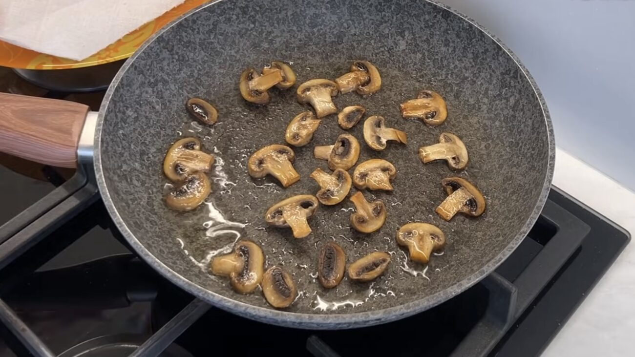 Господині розповіли, як приготувати смачну закуску з грибів Господині розповіли, як приготувати смачну закуску з грибів