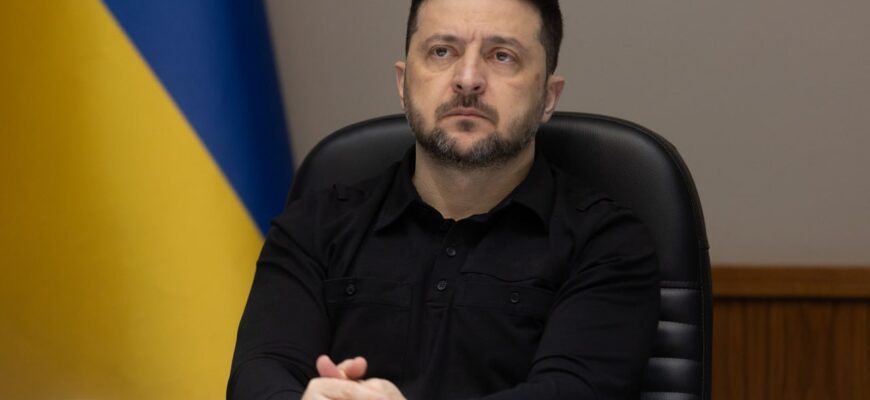 Кінець війни: Зеленський озвучив два шляхи України на 2026 рік Кінець війни: Зеленський озвучив два шляхи України на 2026 рік