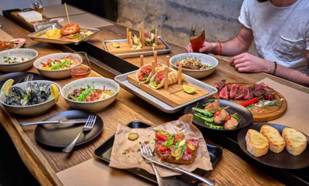 Китаєць розлучився з дружиною, тому що вона… занадто багато їла Китаєць розлучився з дружиною, тому що вона… занадто багато їла