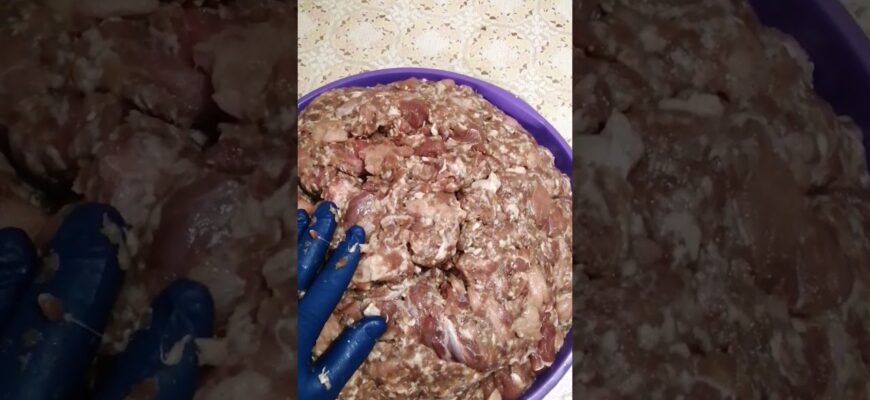 На Закарпатті домашню ковбасу роблять лише з 2 видів м’яса: інші не тримають форму На Закарпатті домашню ковбасу роблять лише з 2 видів м’яса: інші не тримають форму